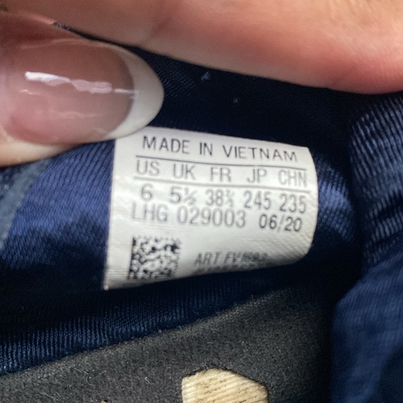 Adidas’s NMD V3 Royal 1 blue reflective xeno sneakers size 6 - Picture 16 of 17